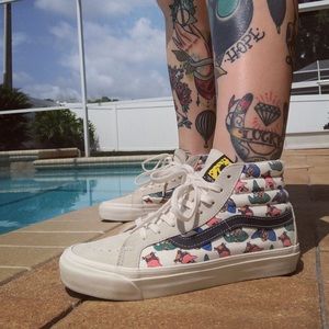 Vans vault SpongeBob sk8hi